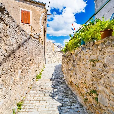 Apartamento In Sv. Filip I Jakov 53600 *