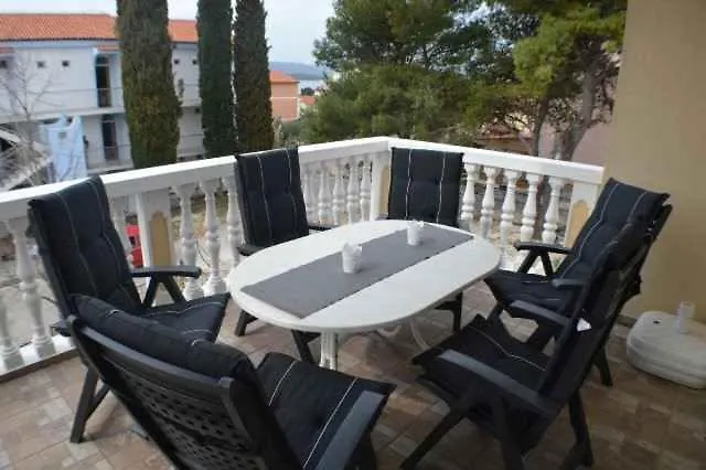 In Sv. Filip I Jakov 53600 Apartamento Sveti Filip i Jakov