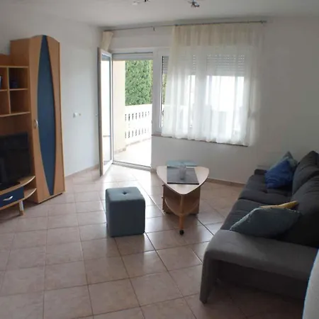 In Sv. Filip I Jakov 53600 Sveti Filip i Jakov
